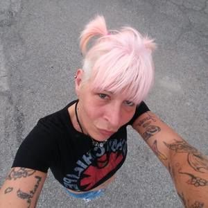 Meet your Posher, Becky